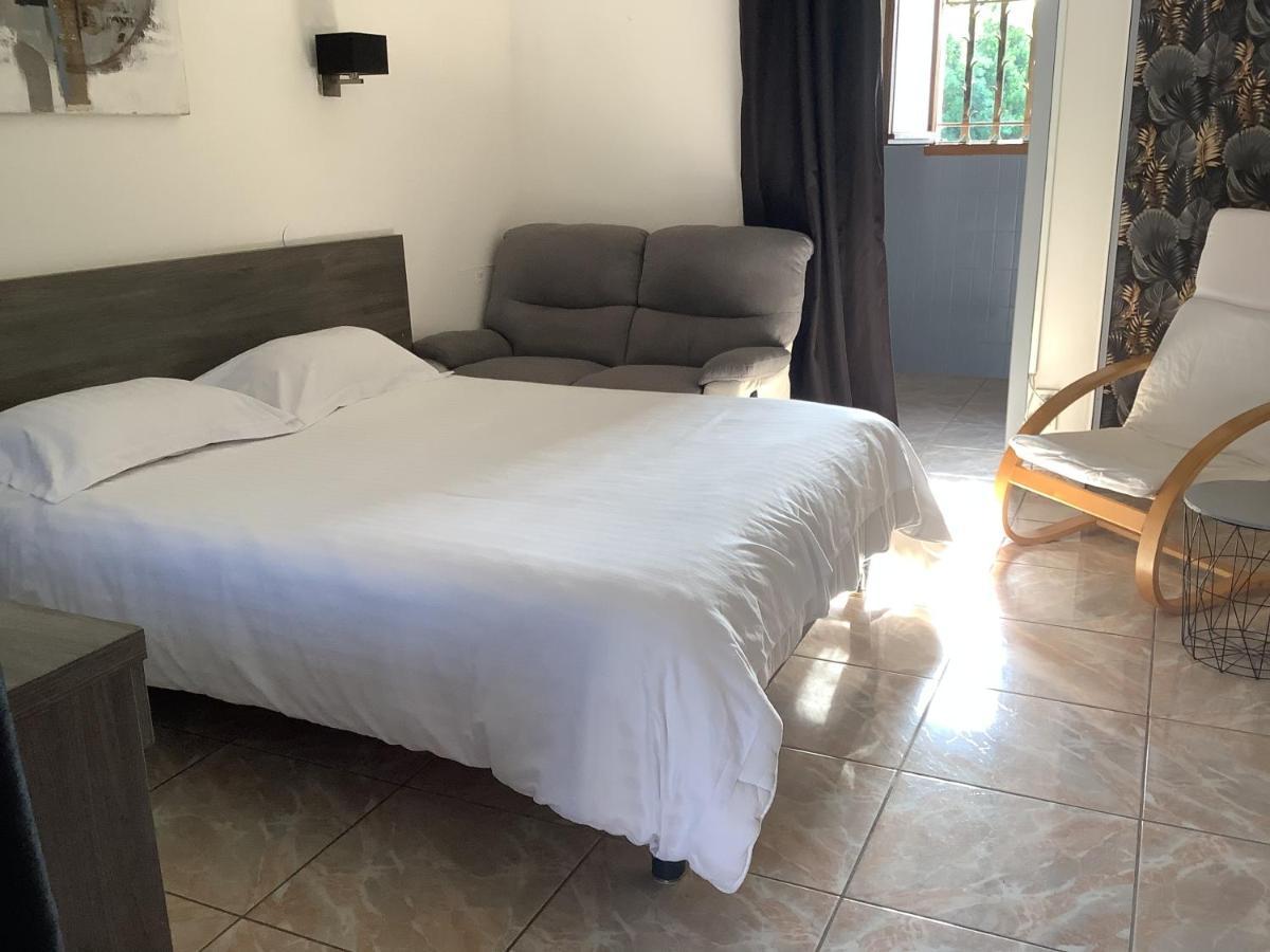 La Dolce Farniente Bed & Breakfast Biaudos Ngoại thất bức ảnh